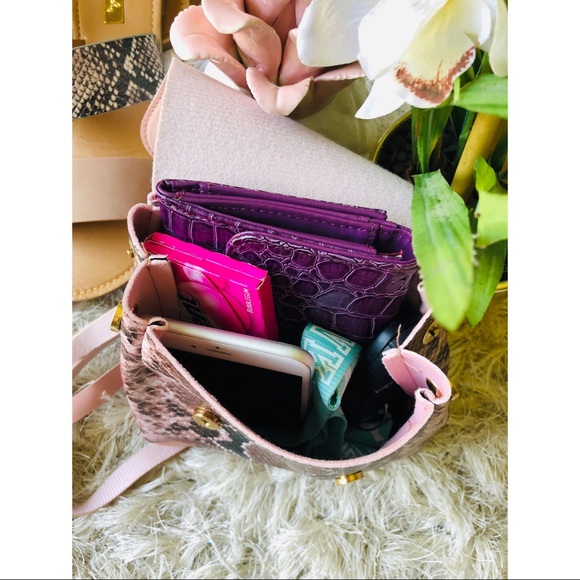 NEW Snake Print Backpack - Picture 7 of 8